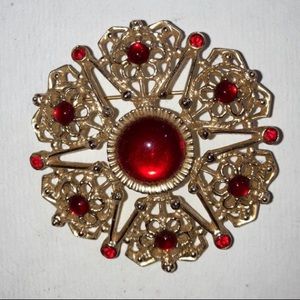 Vintage SARAH COVENTRY Bright Red Cabochon Rhinestone Pin Gold Tone Brooch